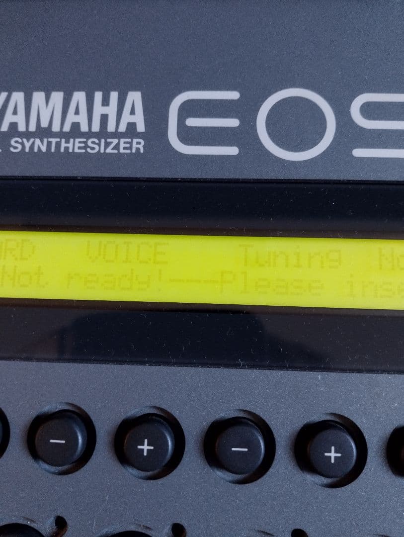 YAMAHA シンセサイザー EOS B200 ハードケース付き