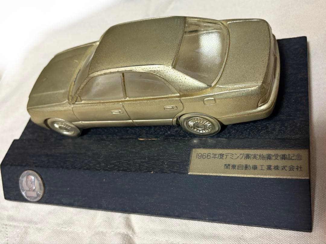 CROWN MAJESTA G TYPE モデルカー ゴールド 非売品
