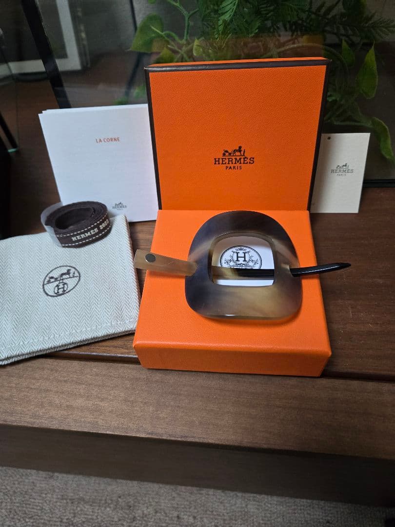 最安値⭐希少⭐唯一無二の芸術品、エルメスのバッファローホーン かんざし