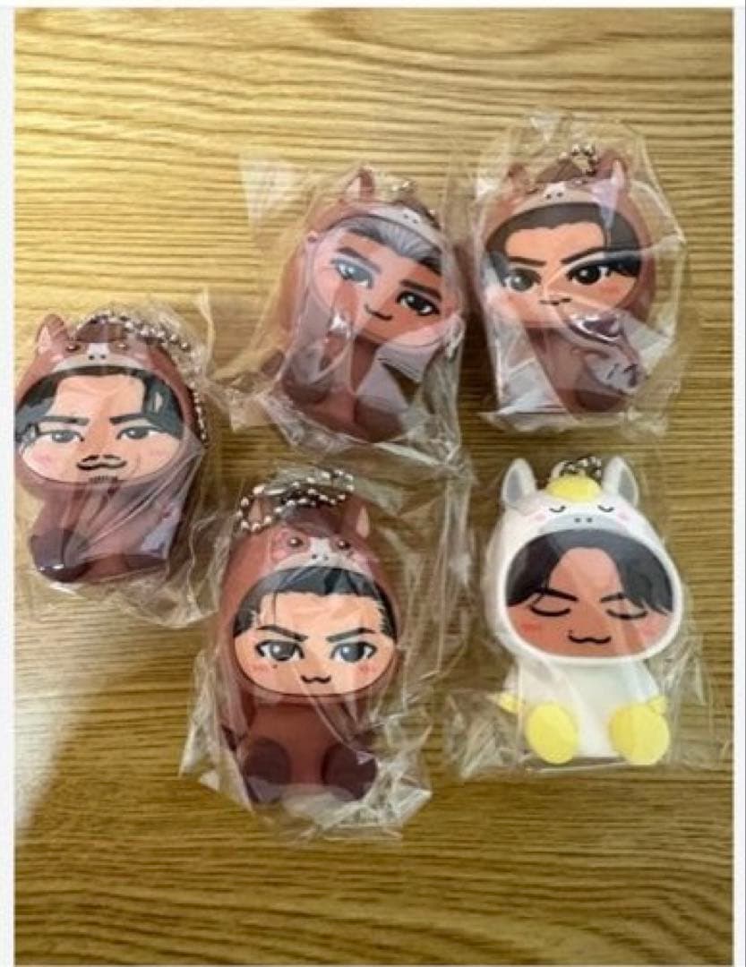 NEW YEAR 2026 着ぐるみキーホルダー/3JSB 完全未使用品 ５点