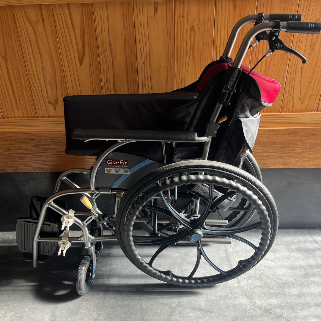 Gra-Fit グラフイット　自走式　車椅子　日進医療器