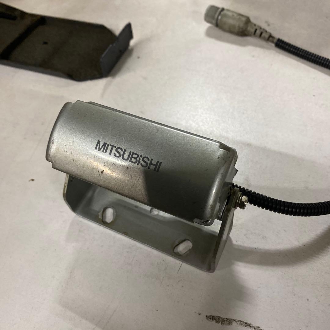 MITSUBISHI バックカメラシャッター付きC-4015 作動確認済み