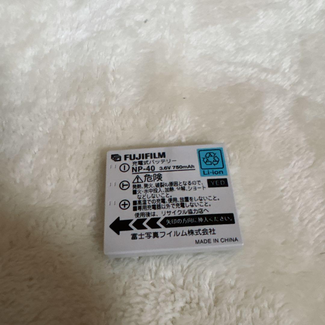 富士フィルム FUJIFILM FinePix V10 コンデジ