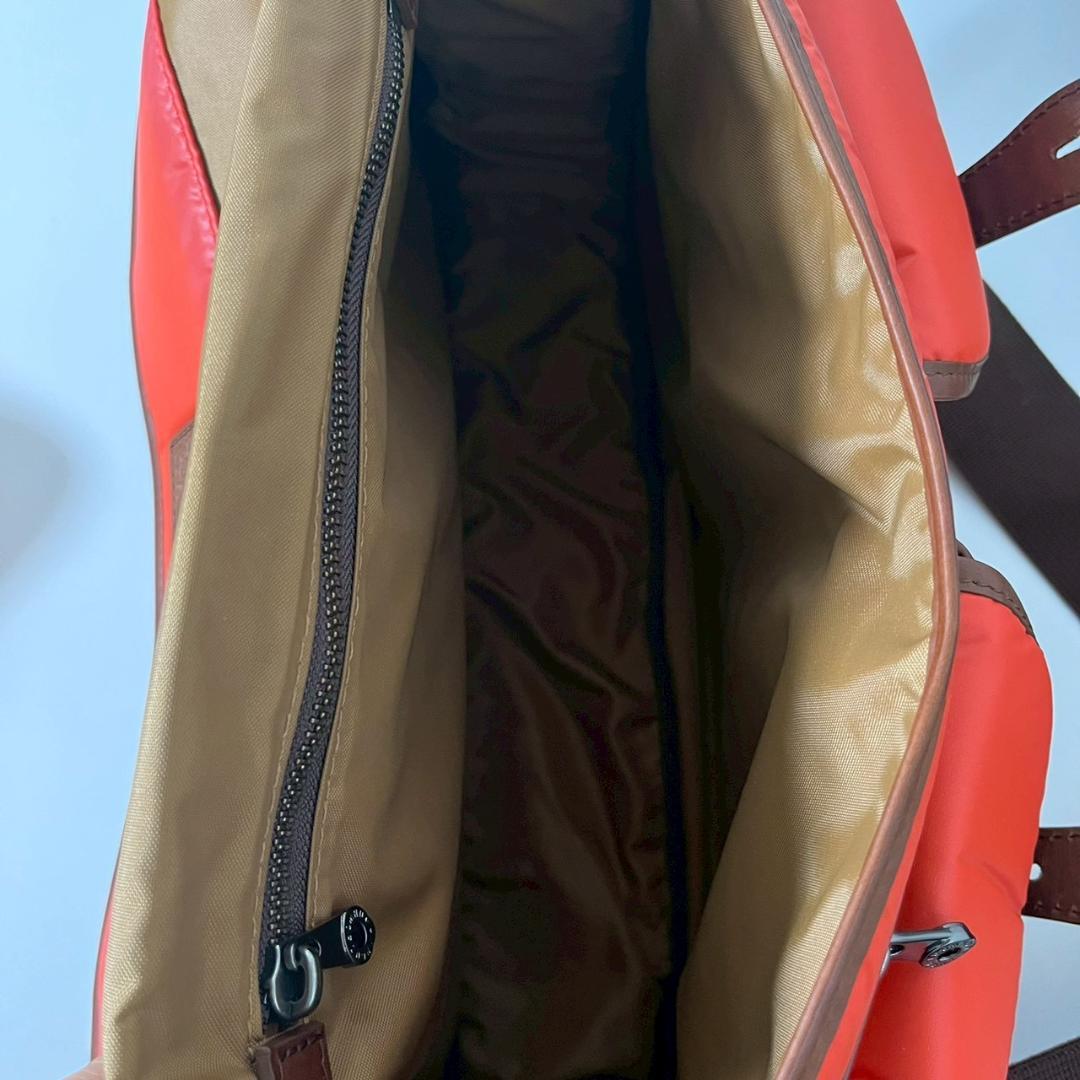 ハンティングワールド バチューサーパス キャリーオール オレンジ バッグ