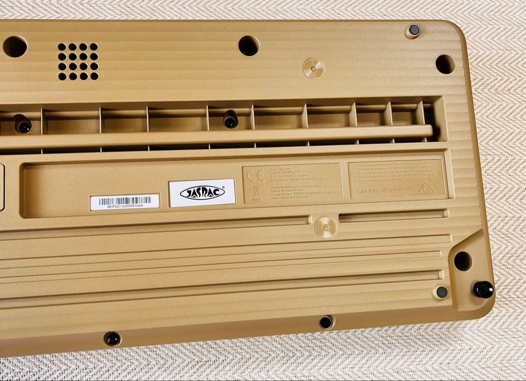 数回使用のみ カシオ 光ナビゲーションキーボード LK-536