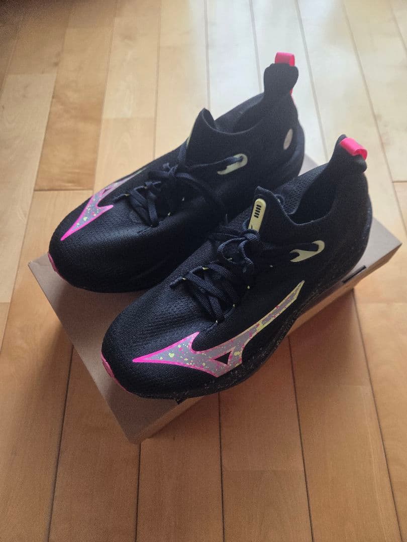 【美品！】MIZUNO NEO VISTA　25.5cm