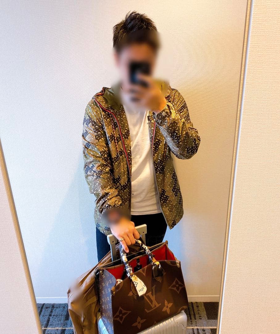 Burberry カモフラージュ ナイロンジャケット