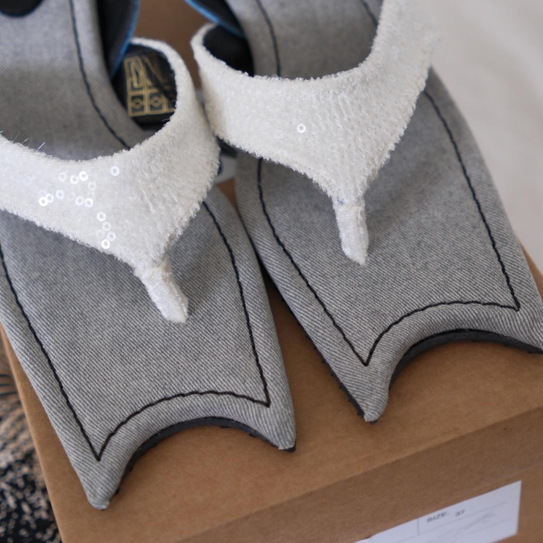 新品 Paula Canovas del Vas ヒールサンダル グレー 37