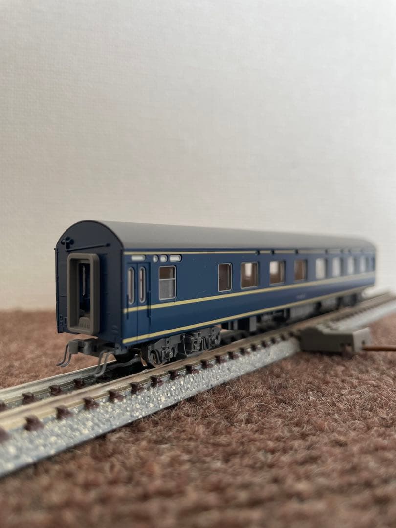 EF５８機関車　20系寝台客車増結　KATO。