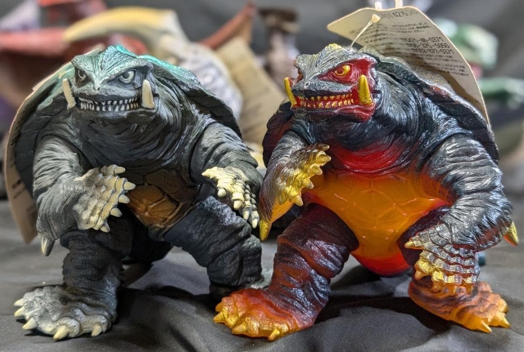 昭和～平成ガメラ＆対戦怪獣（バンダイ）ソフビ タグ付コンプリート17体セット