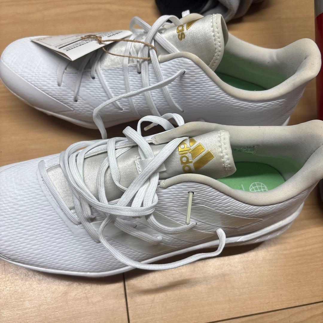 adidas ホワイト/ゴールド スパイク 275