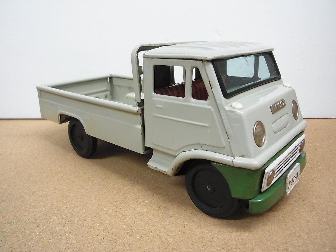 ブリキ　トヨエース　トラック　当時もの　傷欠品あり