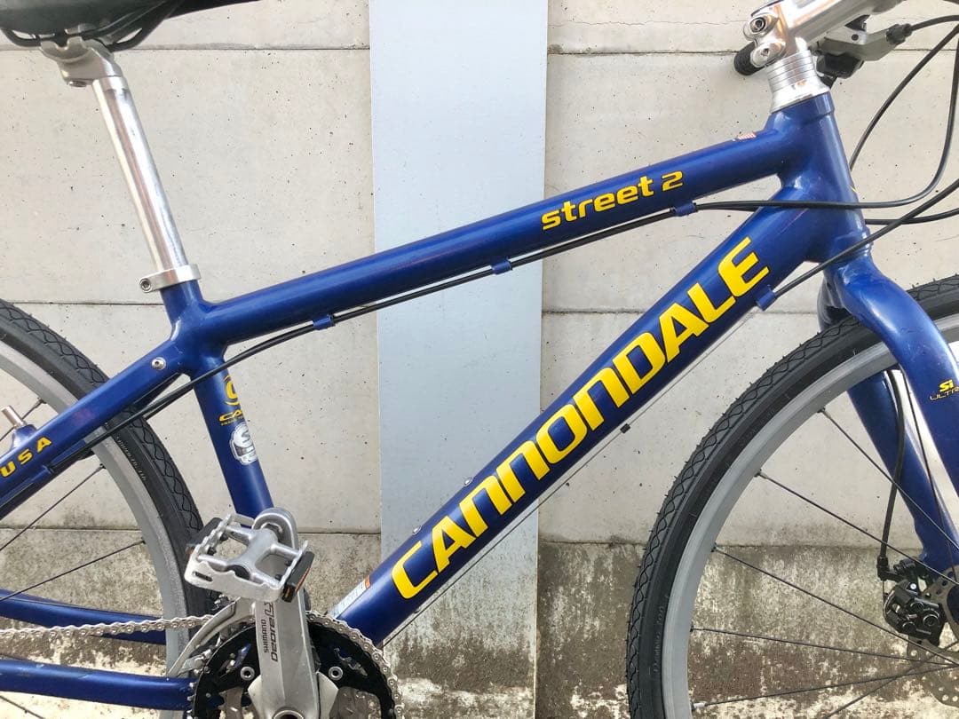 【カスタム極美品】キャノンデール　ストリート2 27速　クロスバイク　CT380
