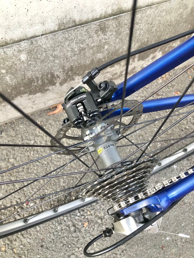 【カスタム極美品】キャノンデール　ストリート2 27速　クロスバイク　CT380