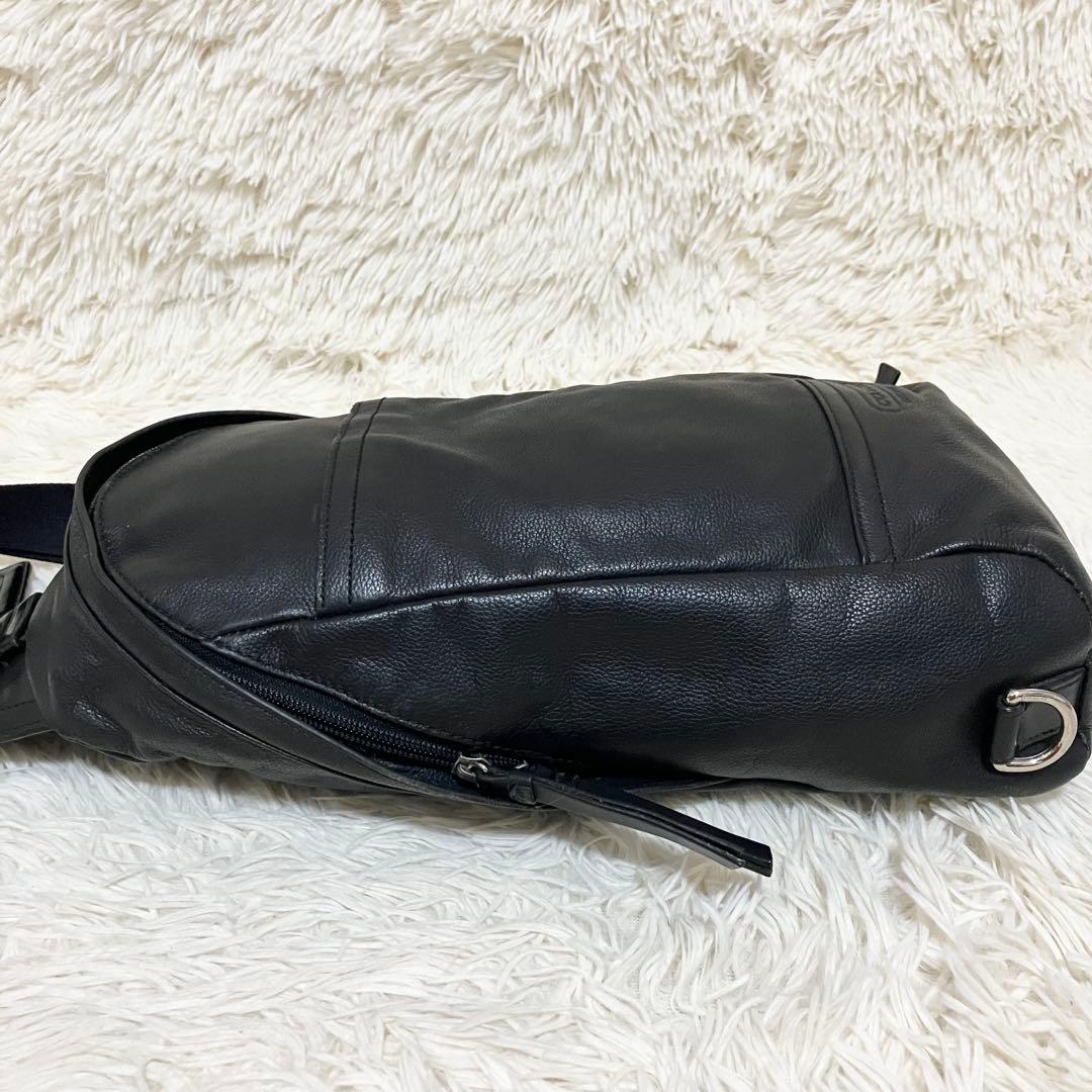 【美品】COACH ボディバッグ クロスボディ レザーブラック