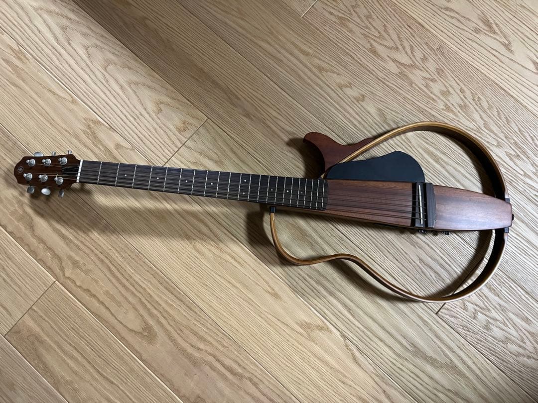 ヤマハ SLG200S NT サイレントギター　エレキギター