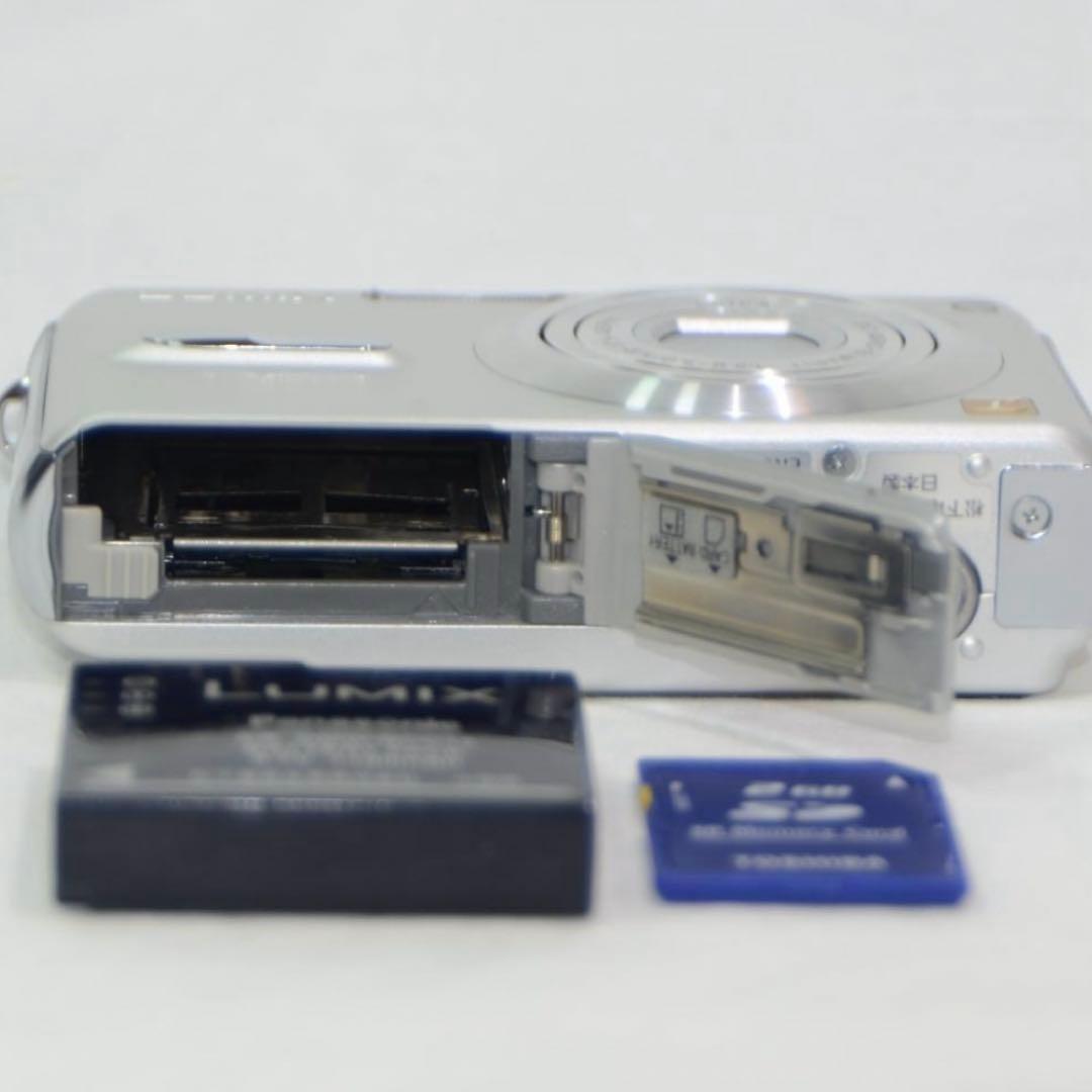 【美品】Panasonic LUMIX DMC-FX9 シルバー (動作確認済)