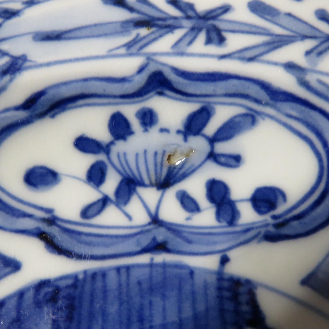 染付 小皿 皿 古伊万里 飛蝗文様 江戸 歪み 欠け 芙蓉手 A傷少な目
