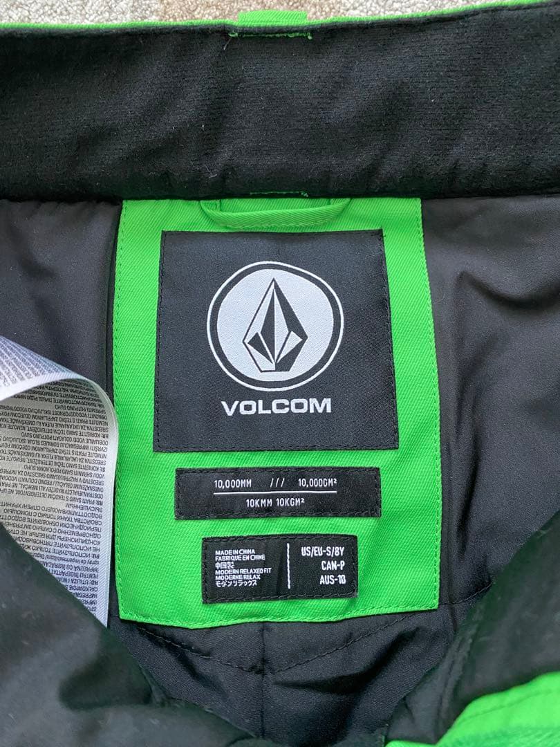 ボルコム　キッズウエア　XSかＳ