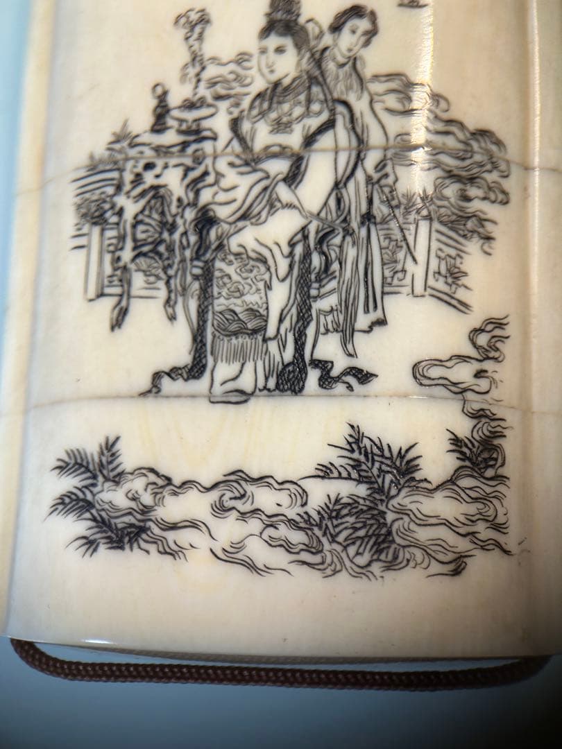 印笼　時代物 マンモス牙製　根付　4段 銘彫刻 提物　骨細工