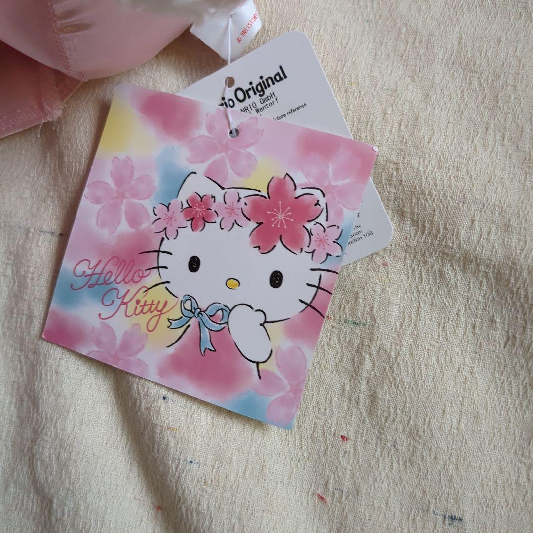 キティちゃんのぬいぐるみ　桜　さくら