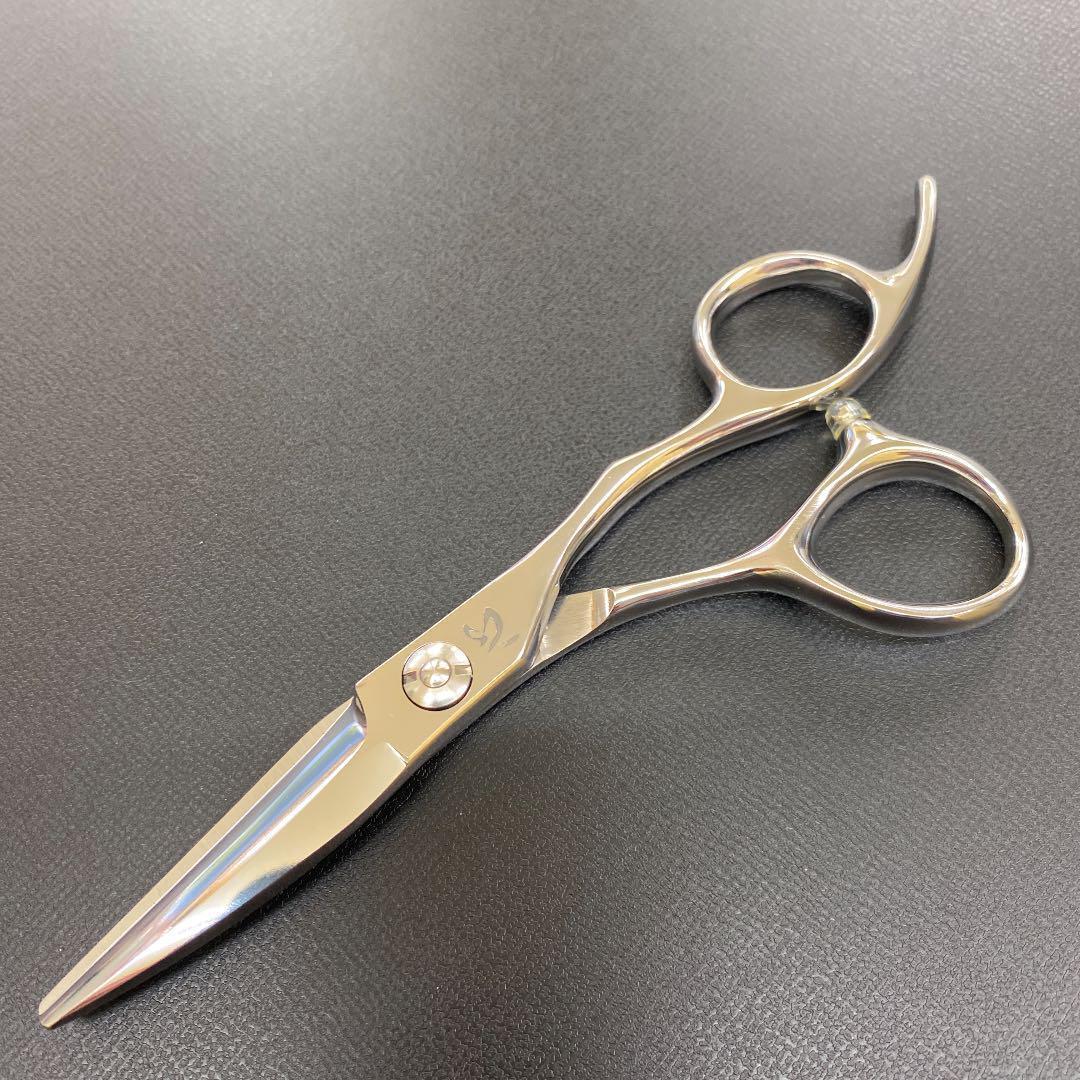 5インチシザー　おススメシザー 新品 切れ味抜群 開閉スムーズ　理美容　シザー