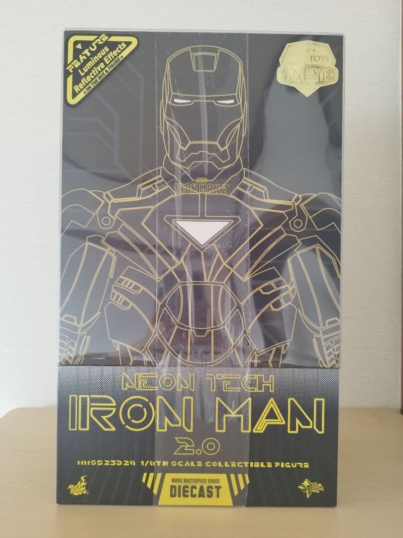 １/６スケールフィギュア　アイアンマン・マーク６（ネオンテック/イエロー版）