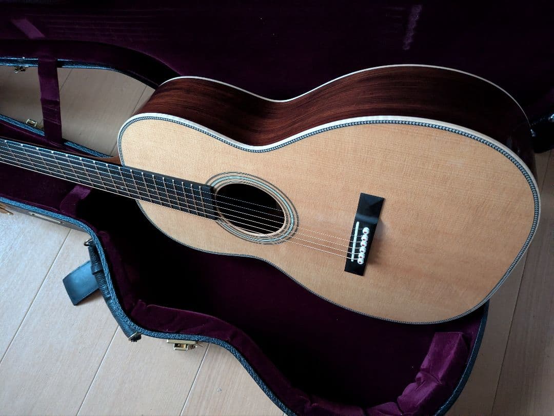Martin 0012-28 Modern Deluxe 　保証期間内