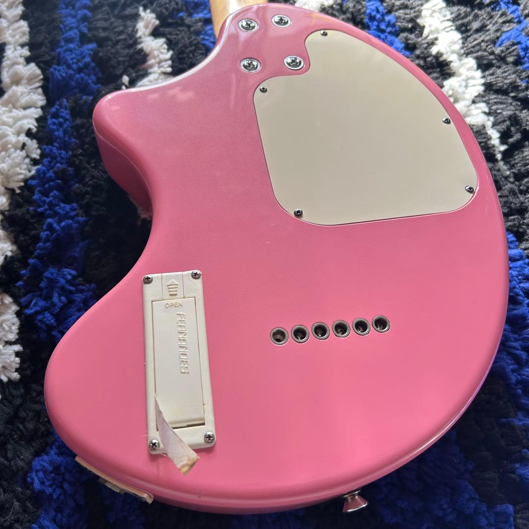 Fernandes ZO-3HK サンリオコラボモデル ハローキティ