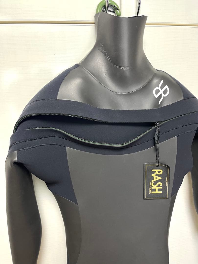 ★新品132,000円★メンズL/MLラッシュRASHウェットスーツ　セミドライ