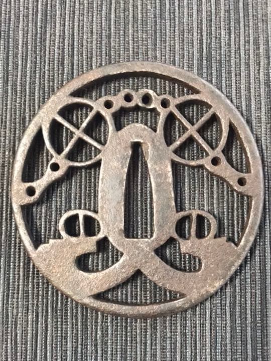 刀装具　鉄製透かし鍔　大刀用　馬具透かし図