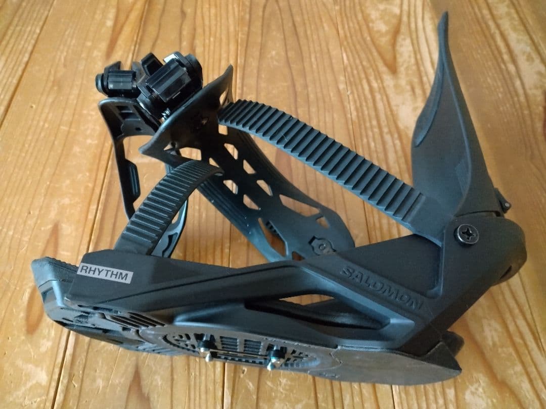 23-24 SALOMON RHYTHM サロモン リズム Mサイズ