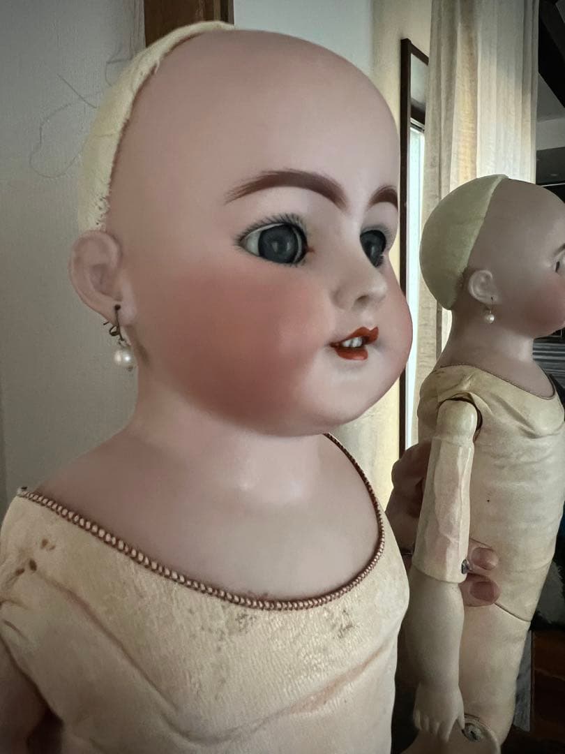 ドイツのアンティーク　ビスクドール