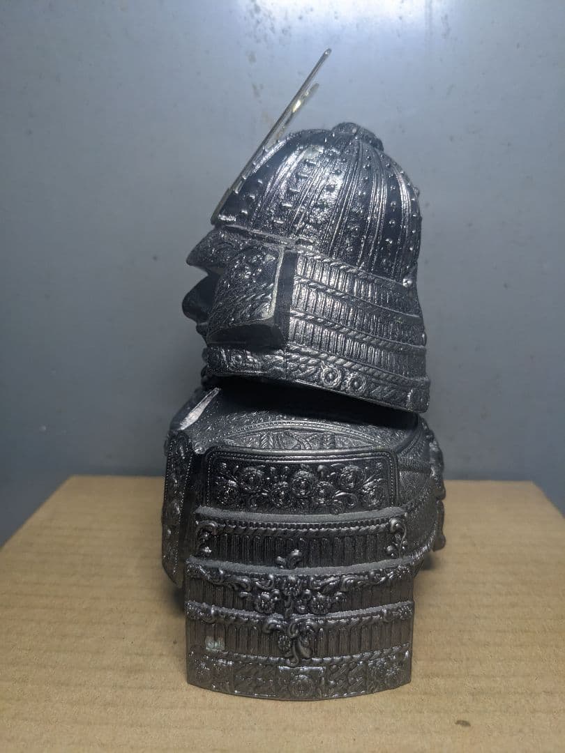 ニッカウィスキー G&G 鎧 兜　甲冑ボトルカバー 戦国武将 金属製