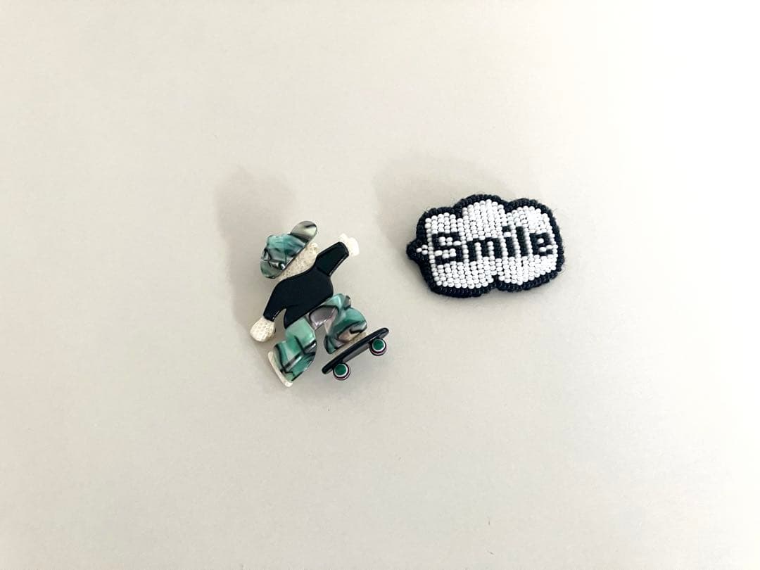 LEASTEIN 「SKATEBOARDER」・ SMILE ブローチセット