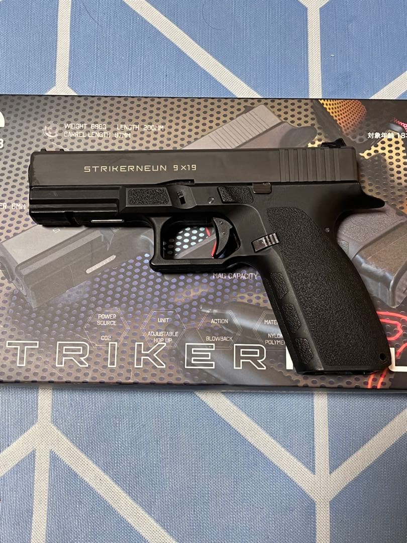 STRIKER9(NEUN ) 9X19 co2グロック