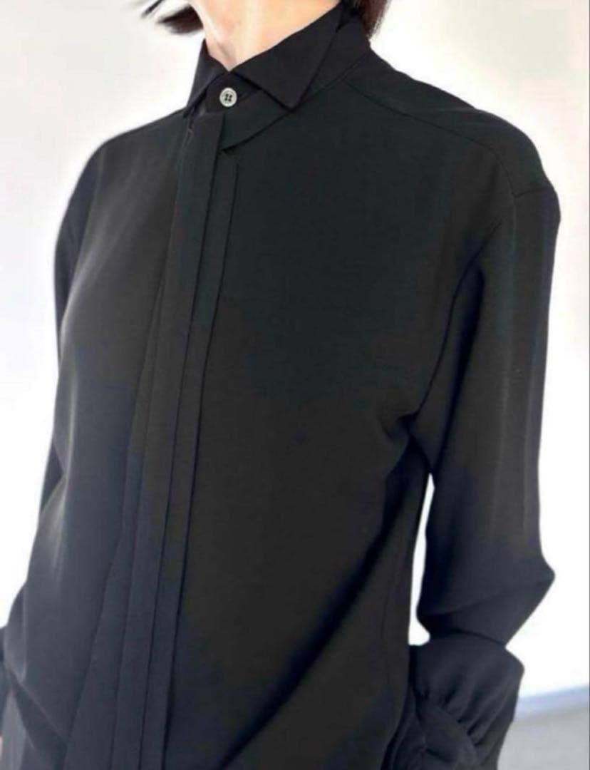 She Tokyo Allen ブラック　シートーキョー　ブラウス