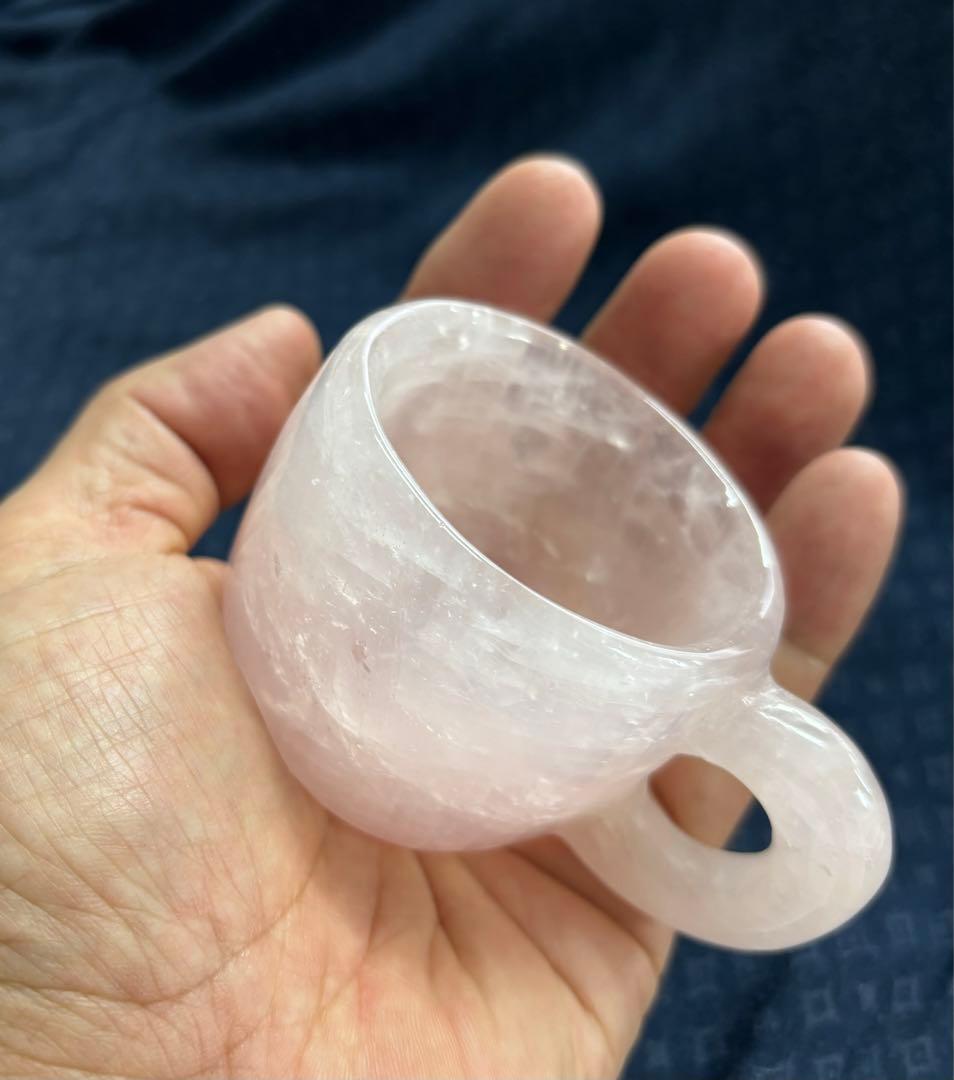 天然ローズクォーツカップ（手彫り）