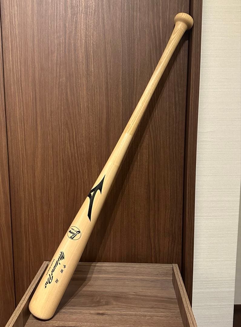 中田翔選手 直筆サイン入りバット