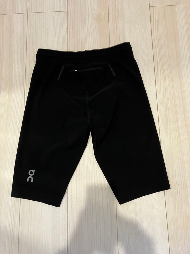 on ランニングタイツ