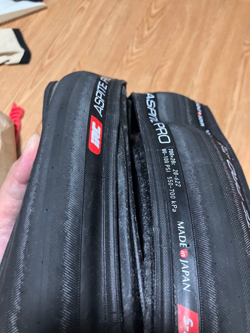 IRC Aspite Pro SuperLight 700x28C セット