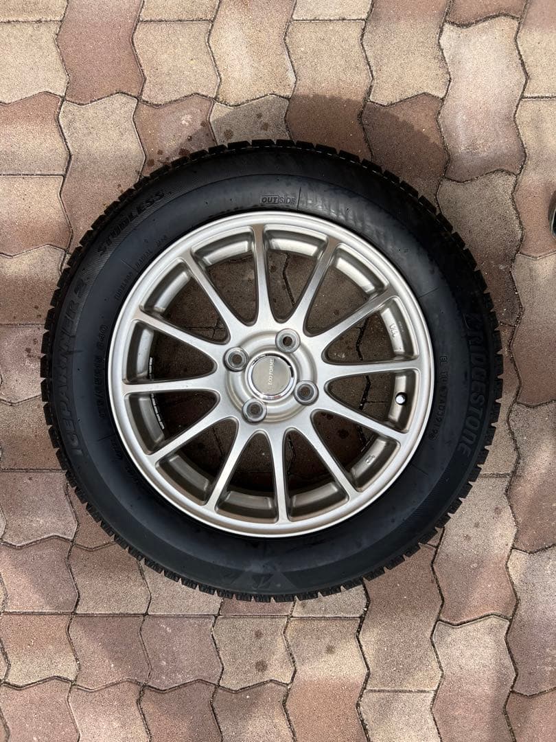 175/65R15スタッドレス4本ホイールセット ブリヂストン　フィット