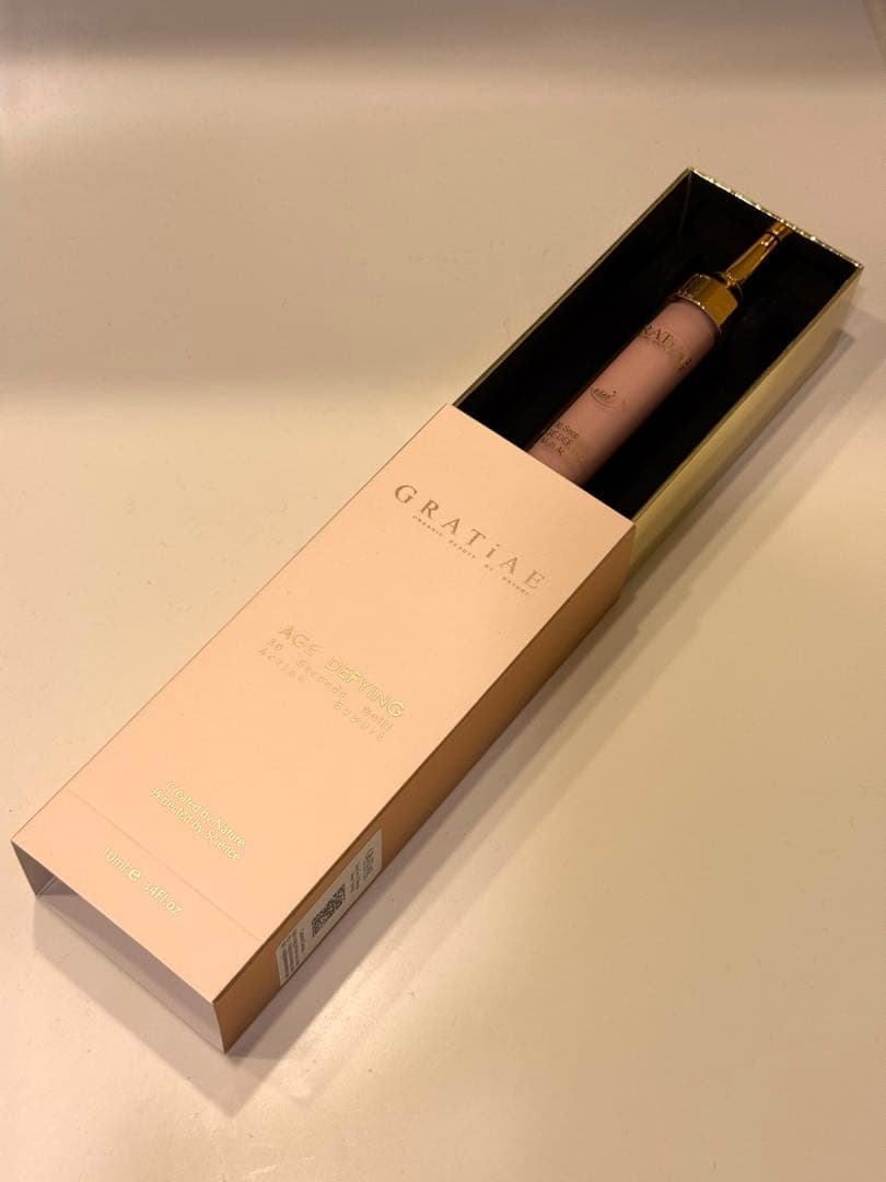 GRATiAEスキンリファイニング マルチアクション <美容液> グラティエ