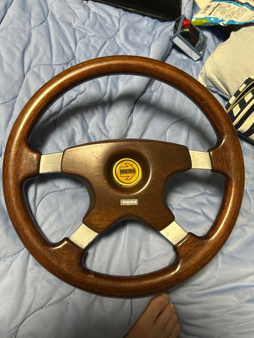 MOMO ウッドステアリング 3スポーク