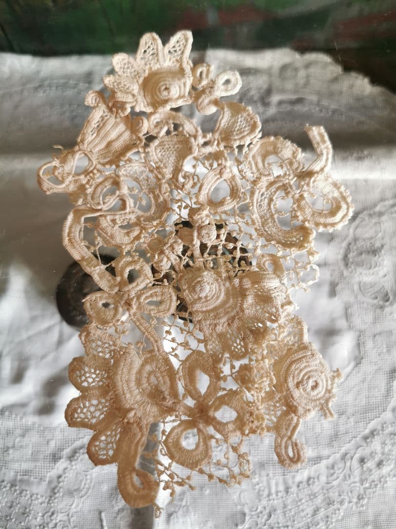 アンティーク アイリッシュクロシェレース 多層パンジー向日葵三つ葉 手編ドイリー