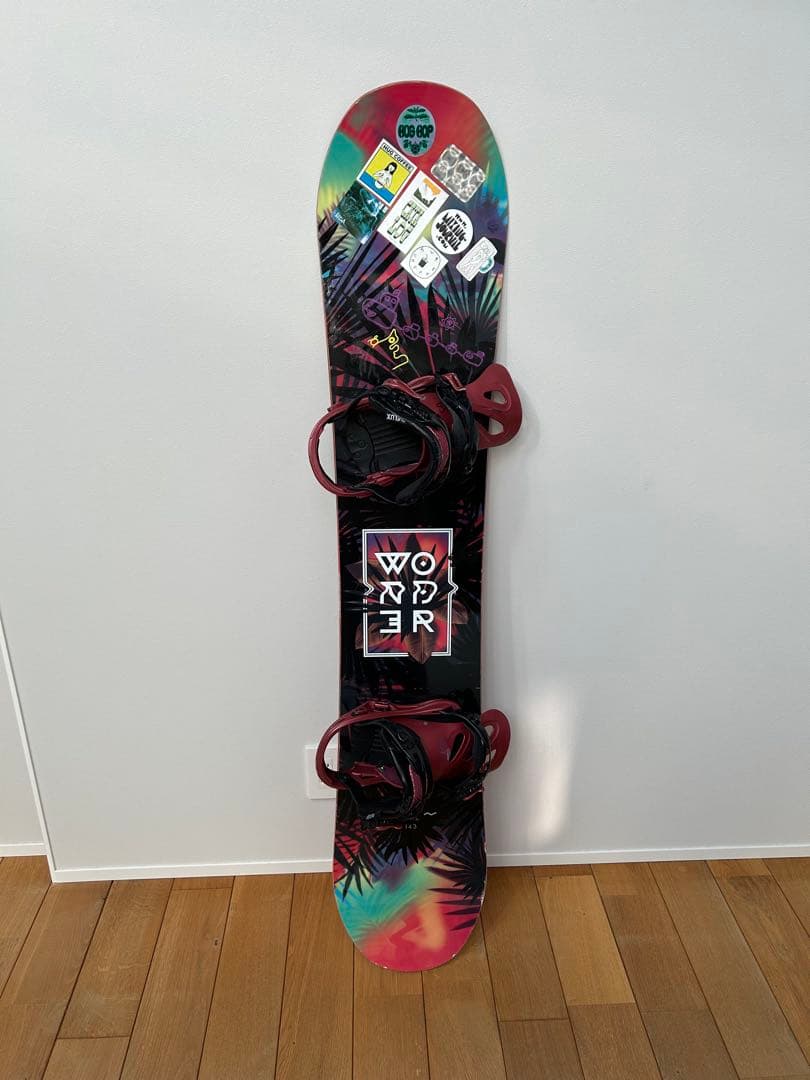 SALOMON WONDERスノーボード板(ヴィンディング別売り)