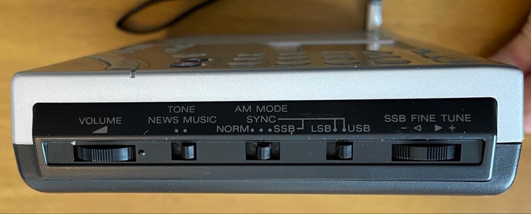 〈中古〉SONY ICF-SW7600GRラジオ ワールド版