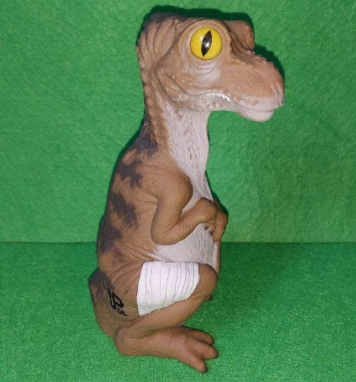 ジュラシックパーク　ロストワールド　フィギュア　Tレックス　ハッチリング　たまご
