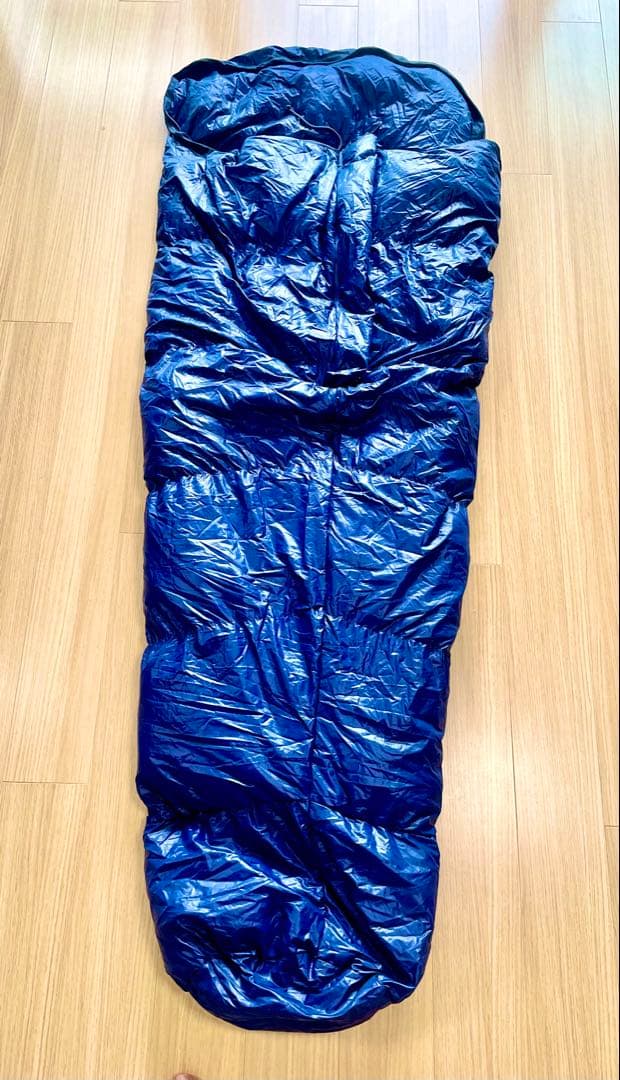 ダウンシュラフ1.2kg アウトドア・オートキャンプに快適 ぬくぬくで眠れる‼️