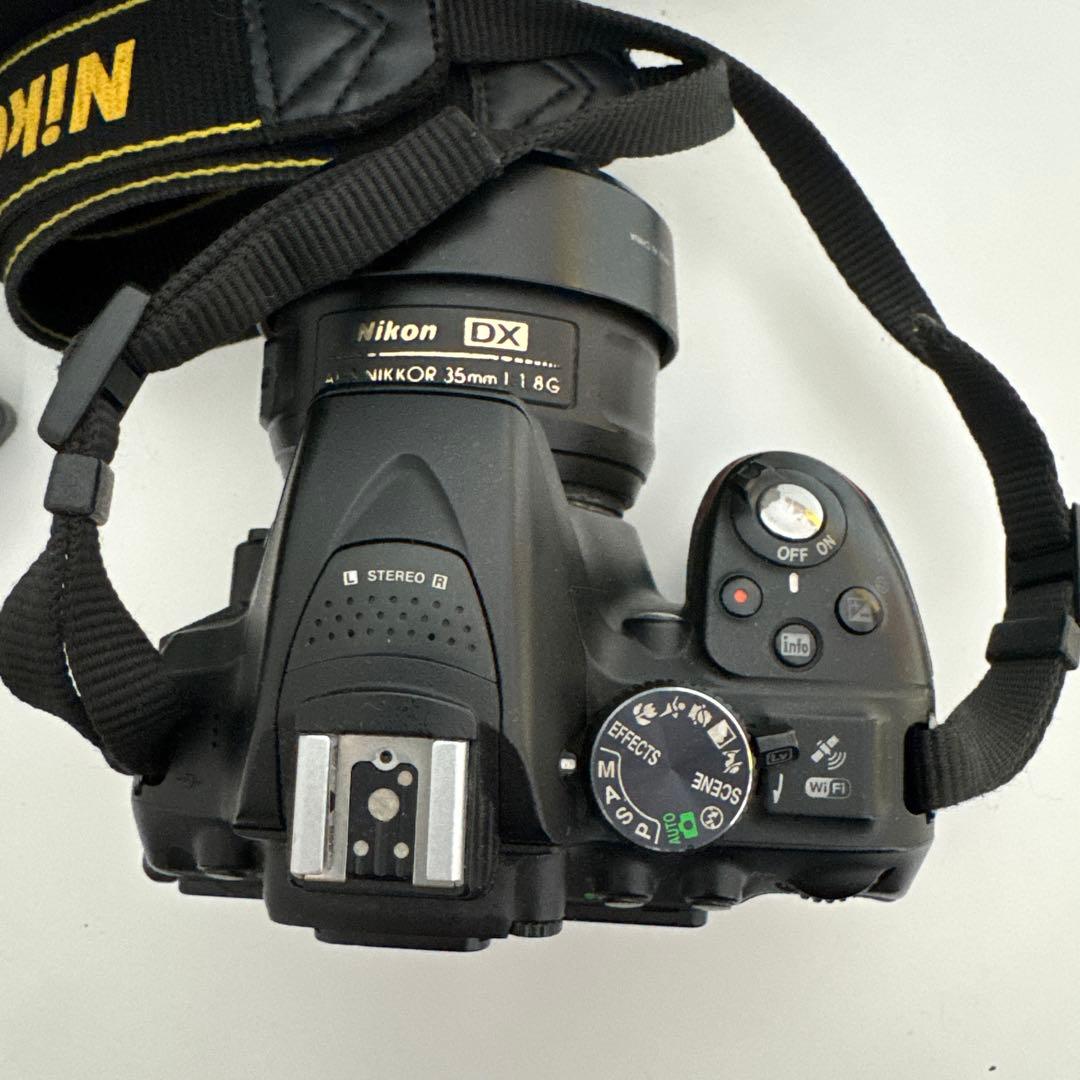 Nikon D5300 デジタル一眼レフ 単焦点レンズ付き 35mm